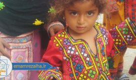 برگزاری برنامه های فرهنگی و دادن هدیه به کودکان مناطق سیل زده سیستان و بلوچستان